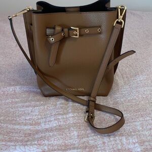 Michae Kors Emilia Bucket bag